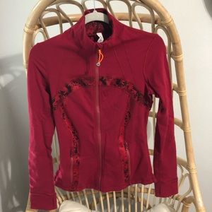 Lululemon Define Jacket - Red & Snakeskin 6